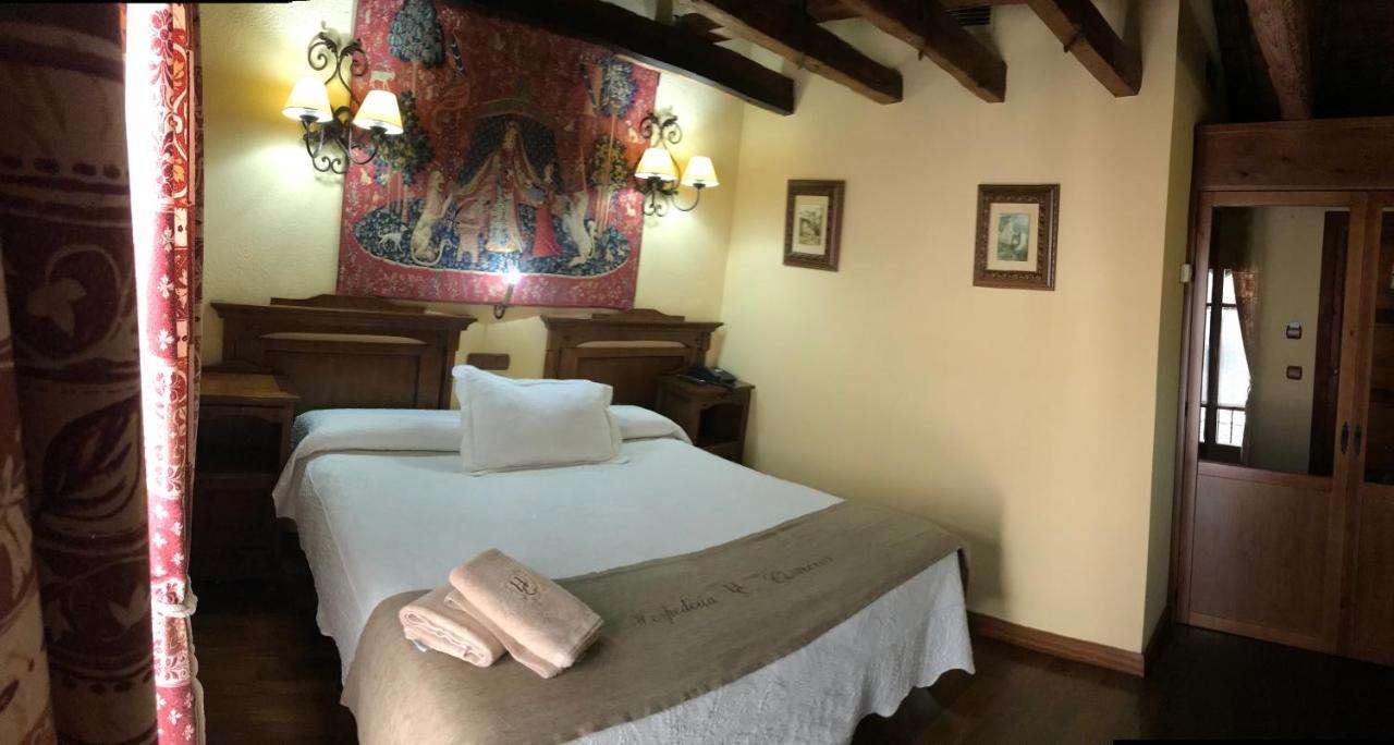 Hospederia Casa De Cisneros Hotell Toledo Exteriör bild