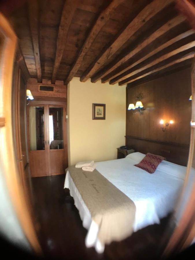 Hospederia Casa De Cisneros Hotell Toledo Exteriör bild